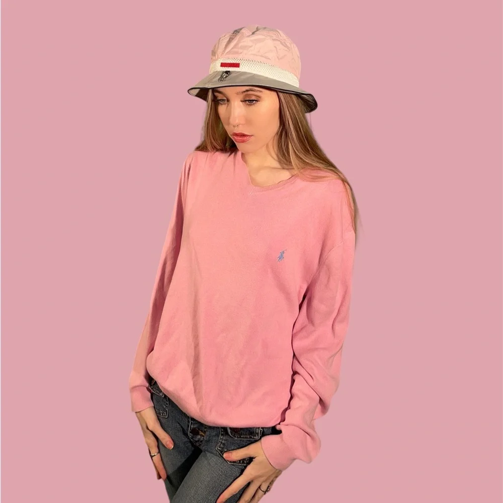 prada bucket hat - Picture 2 of 4